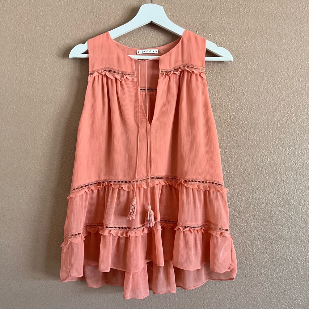 Alice + Olivia Massie Sleeveless V-Neck Boho Blouse Size Small